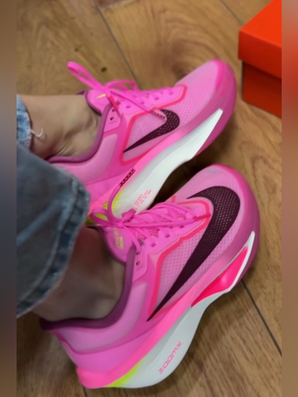 Nike Zoom Fly 6 💅 Pink White Volt Running Shoes FN8455-602 Women's Sz 7 7.5 NEW